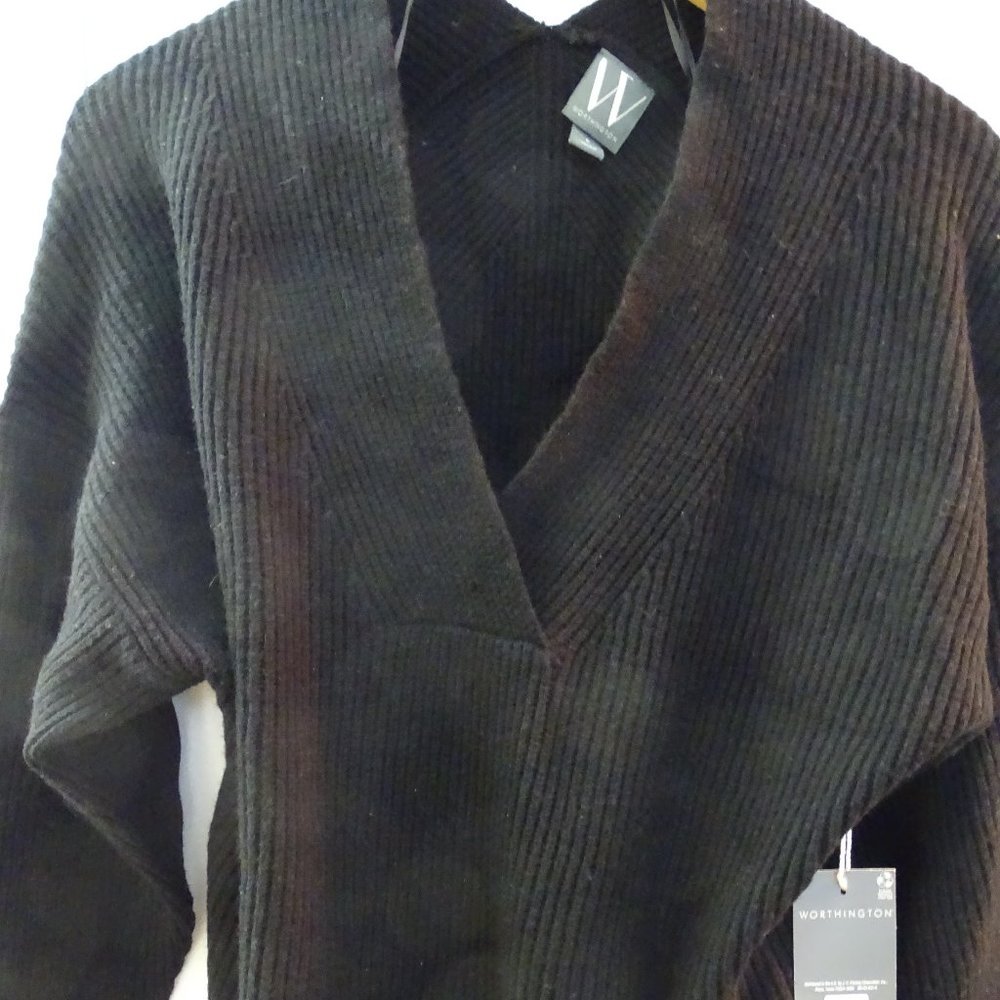 Worthington Black V Neck Sweater Size Large